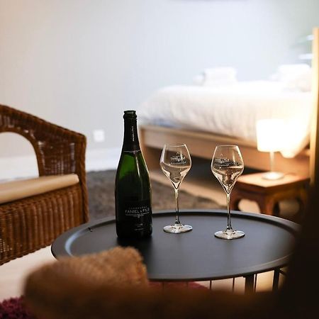 La Villa Des Roses Au Coeur De Cormoyeux Kültér fotó